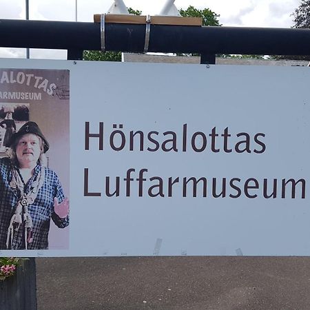 Trevligt Hus Med Egen Gard Och Fri Wifi, Emmaboda Kommun, Lindas Luaran gambar