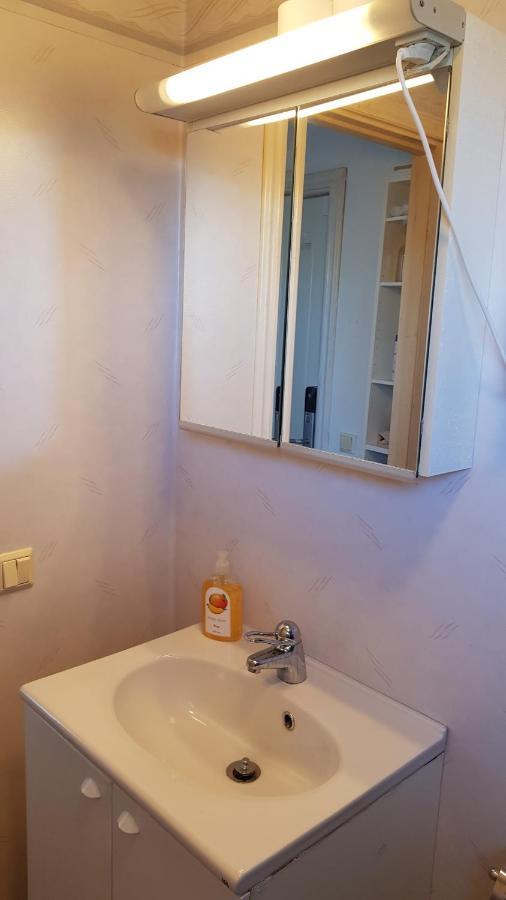 Trevligt Hus Med Egen Gard Och Fri Wifi, Emmaboda Kommun, Lindas Luaran gambar