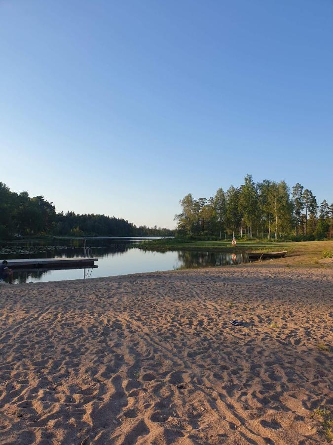 Trevligt Hus Med Egen Gard Och Fri Wifi, Emmaboda Kommun, Lindas Luaran gambar